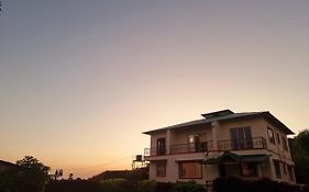 Rudrashree Villa - Besides Valley View